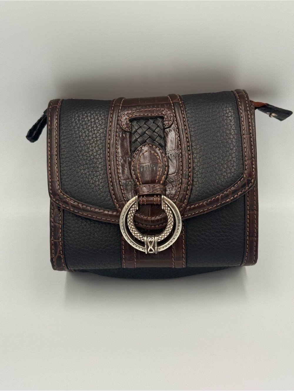 Brighton Vintage Leather Crossbody Wallet with Silver Ring